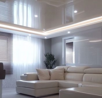 _Elegant Modern Living Room with Glossy Stretch Ceiling and LED Lights_